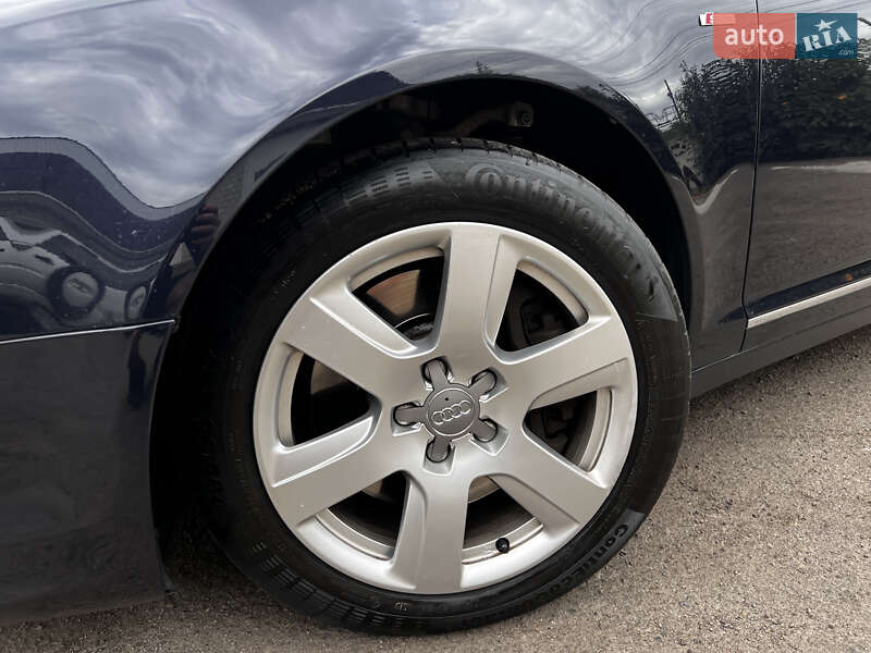 Седан Audi A6 2009 в Тростянце