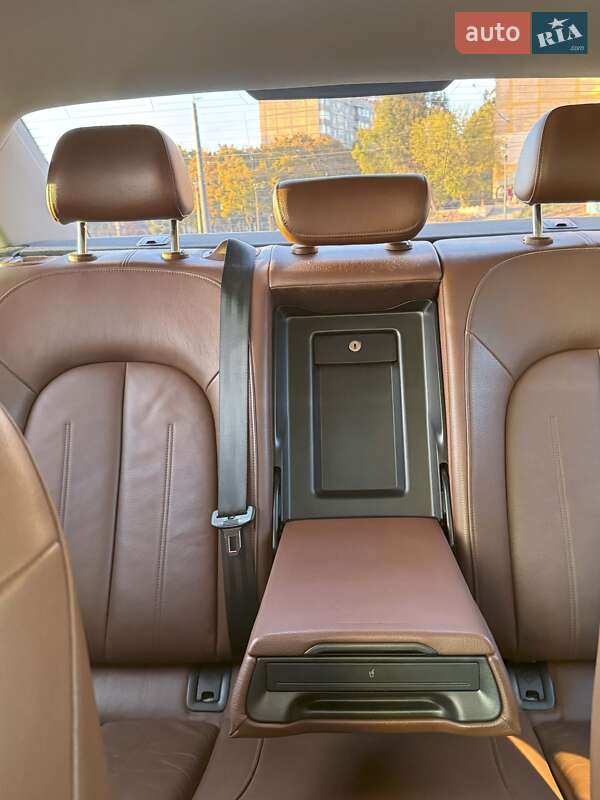 Седан Audi A6 2012 в Днепре