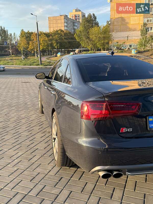 Седан Audi A6 2012 в Днепре