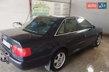 Седан Audi A6 1995 в  фото 12 Седан Audi A6 1995 в