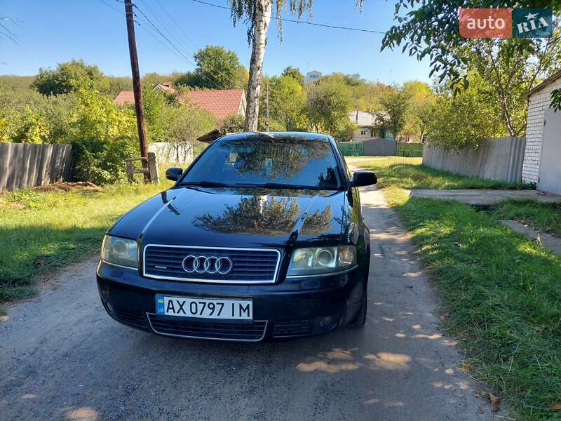 Седан Audi A6 2002 в Высоком
