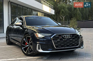 Седан Audi A6 2018 в 