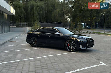 Седан Audi A6 2018 в 