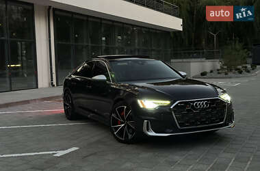Седан Audi A6 2018 в 