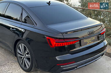Седан Audi A6 2018 в 