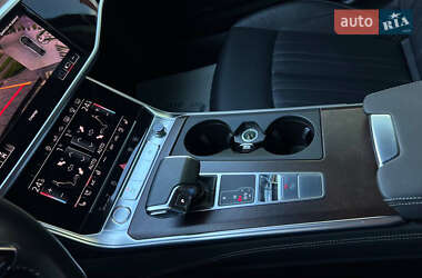 Седан Audi A6 2019 в 