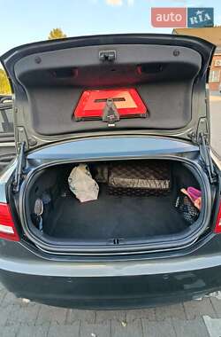 Седан Audi A6 2006 в 