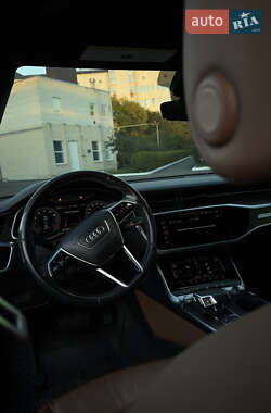 Седан Audi A6 2020 в 