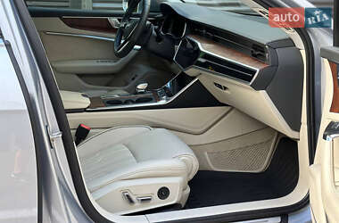 Седан Audi A6 2021 в 