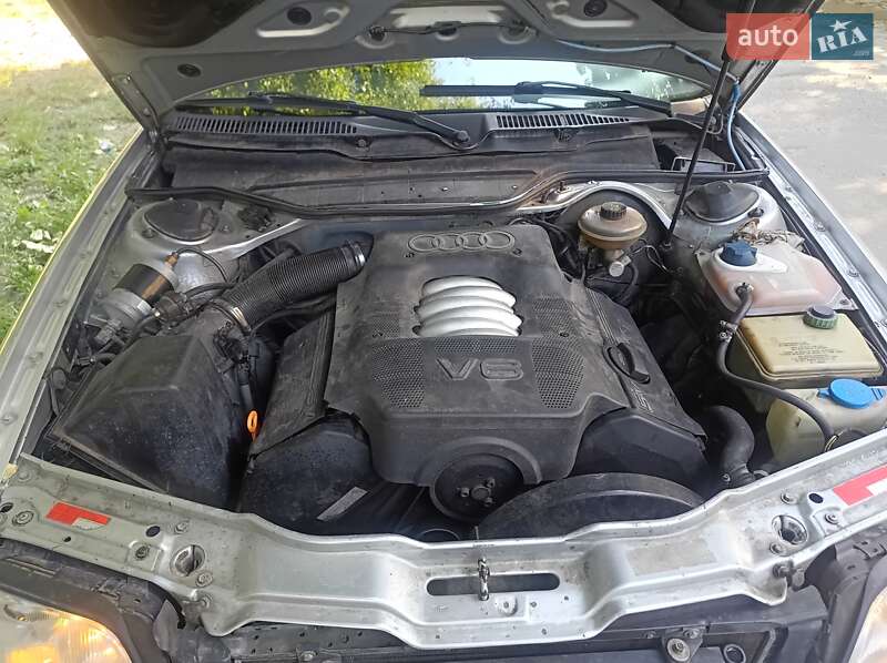 Универсал Audi A6 1996 в Киеве