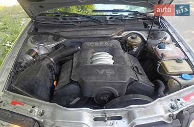 Універсал Audi A6 1996 в 