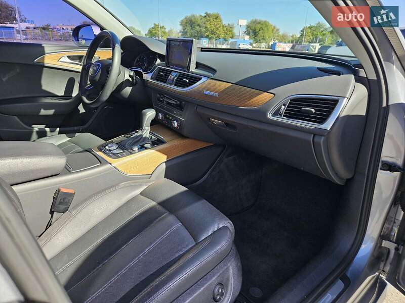 Седан Audi A6 2015 в Днепре
