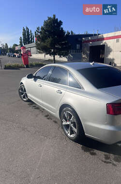 Седан Audi A6 2013 в  фото 4 Седан Audi A6 2013 в