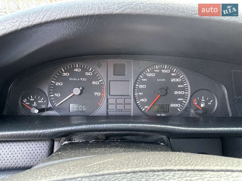 Седан Audi A6 1995 в Солотвине