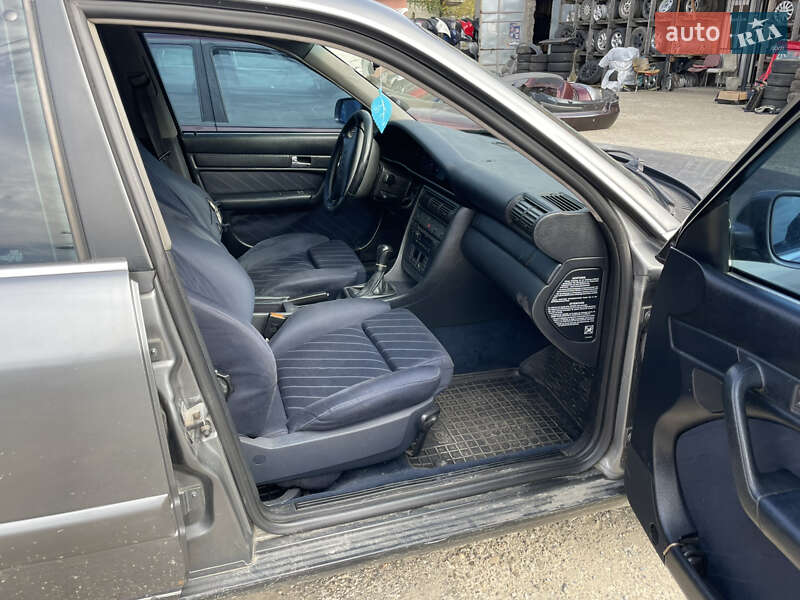 Седан Audi A6 1995 в Солотвине