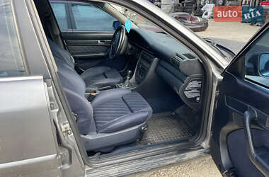Седан Audi A6 1995 в 