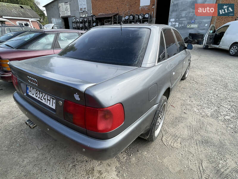 Седан Audi A6 1995 в Солотвине