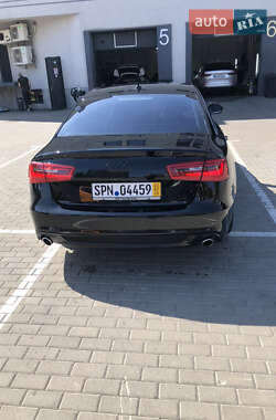 Седан Audi A6 2014 в 