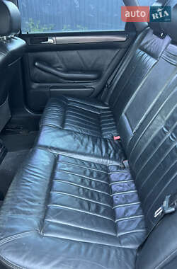 Седан Audi A6 2001 в 