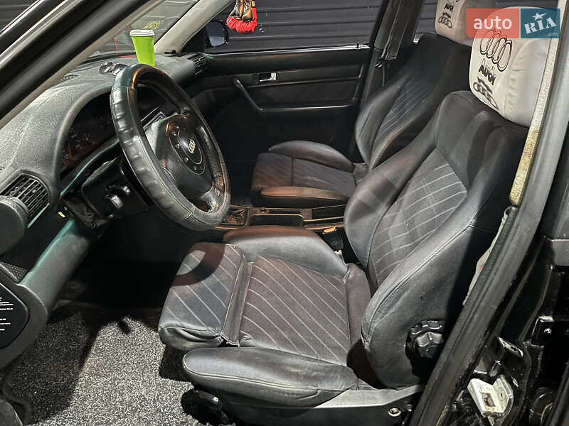 Седан Audi A6 1995 в Сумах