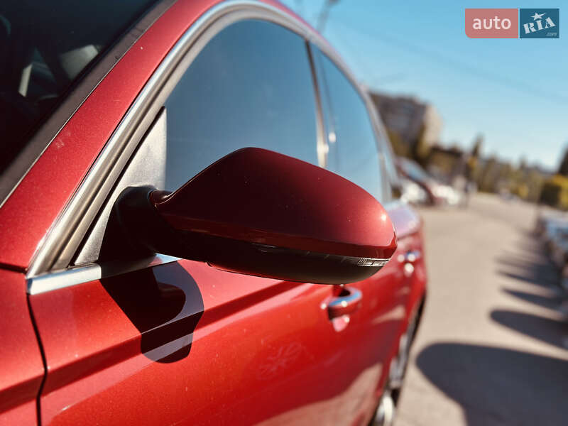 Седан Audi A6 2014 в Кременчуге
