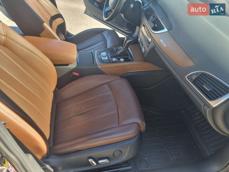 Седан Audi A6 2015 в Дунаївцях
