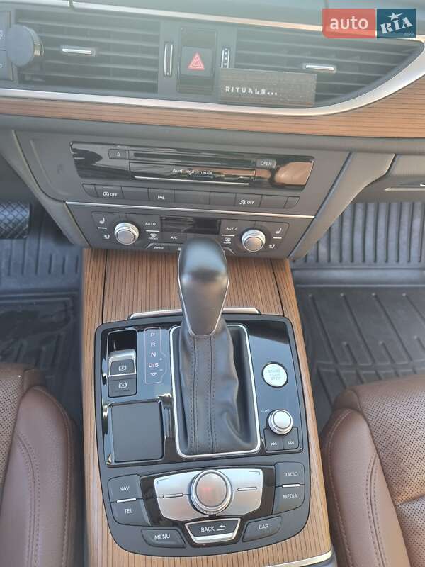 Седан Audi A6 2015 в Дунаївцях