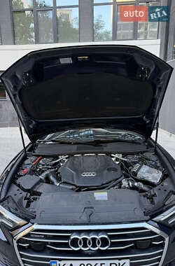 Седан Audi A6 2022 в 
