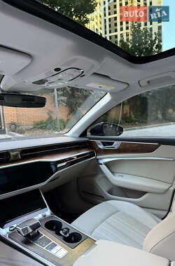 Седан Audi A6 2022 в 