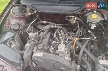 Седан Audi A6 1996 в 