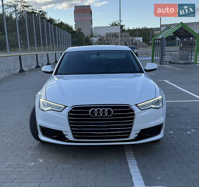 Седан Audi A6 2015 в Первомайске
