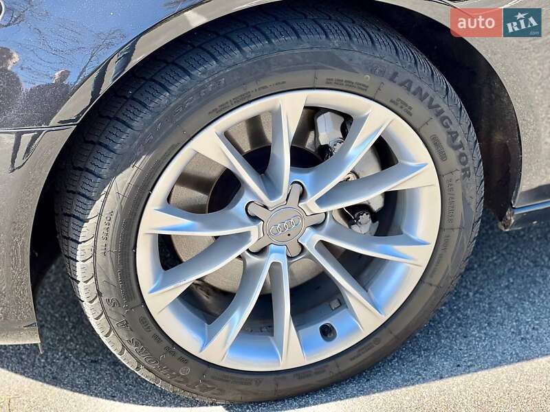 Седан Audi A6 2014 в Киеве