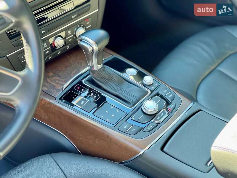 Седан Audi A6 2014 в Киеве