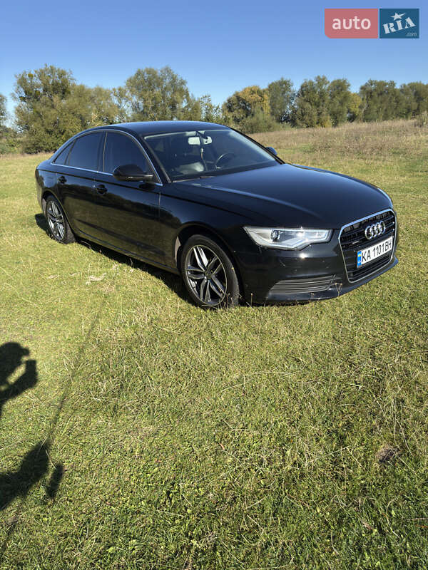 Седан Audi A6 2014 в Киеве