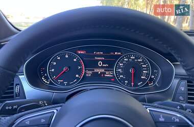 Седан Audi A6 2015 в 