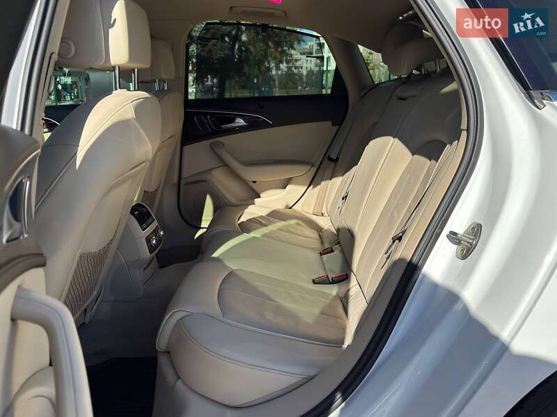 Седан Audi A6 2015 в Львове
