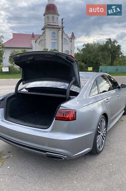 Седан Audi A6 2016 в 