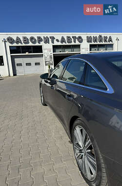 Седан Audi A6 2018 в 