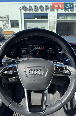 Седан Audi A6 2018 в 
