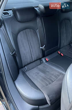 Седан Audi A6 2013 в 