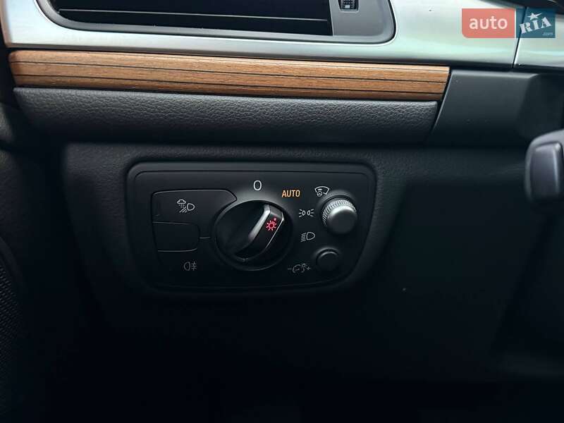 Седан Audi A6 2015 в Киеве