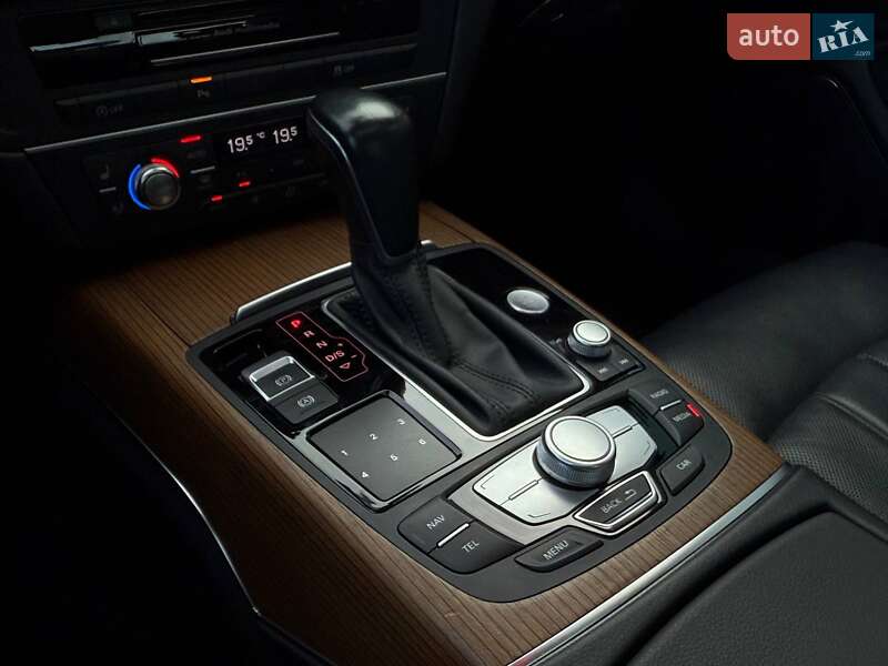 Седан Audi A6 2015 в Киеве