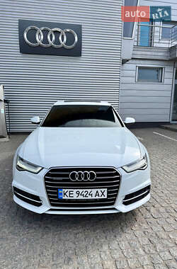 Седан Audi A6 2015 в 
