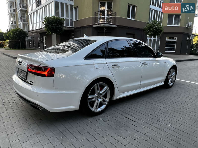 Седан Audi A6 2015 в Горішніх Плавнях