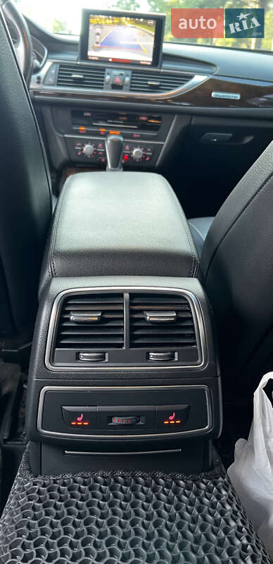 Седан Audi A6 2015 в Горішніх Плавнях