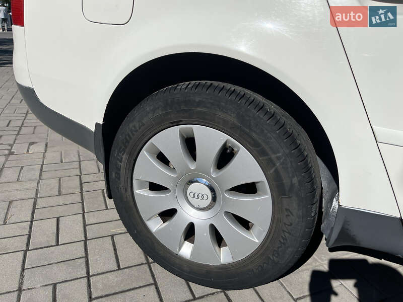 Універсал Audi A6 1998 в Дніпрі