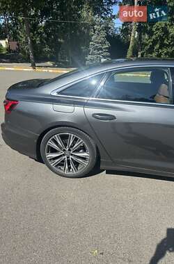 Седан Audi A6 2019 в 