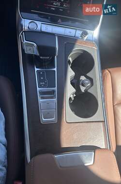 Седан Audi A6 2019 в 