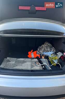 Седан Audi A6 2011 в 