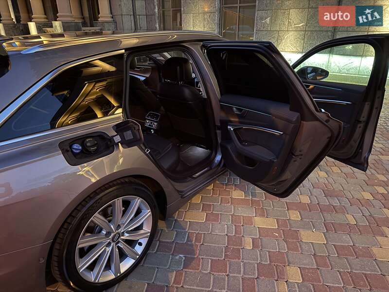 Універсал Audi A6 2019 в Одесі